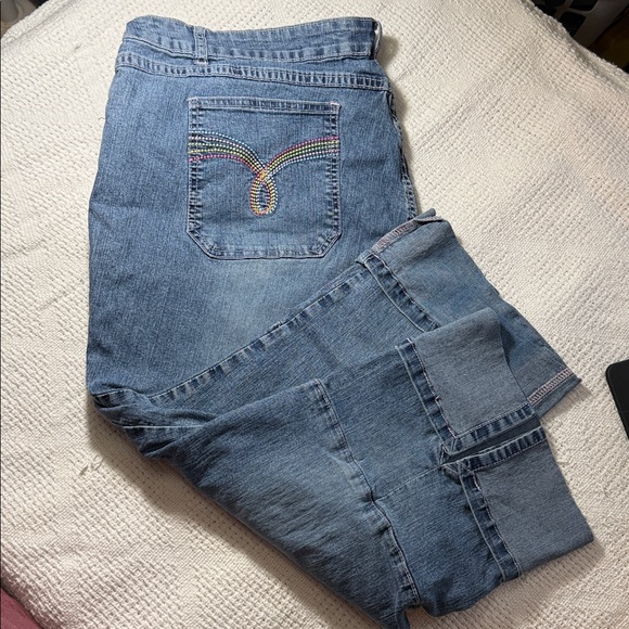 Wacoal Denim - Blue Women Jeans capri with Rainbow Detail